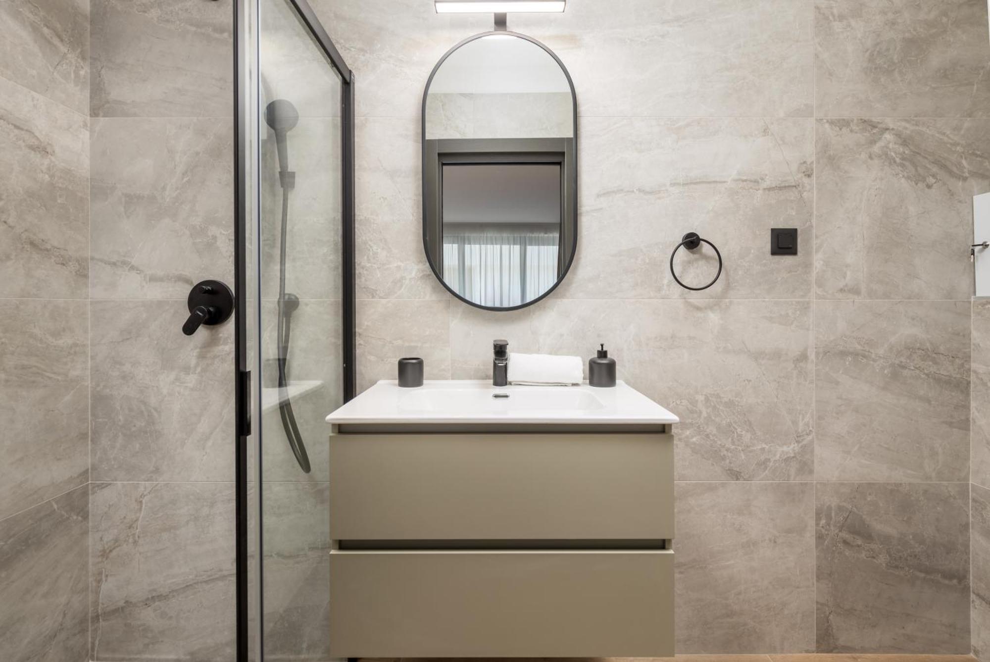 Belinda Apartments With Balcony Opatija Luaran gambar