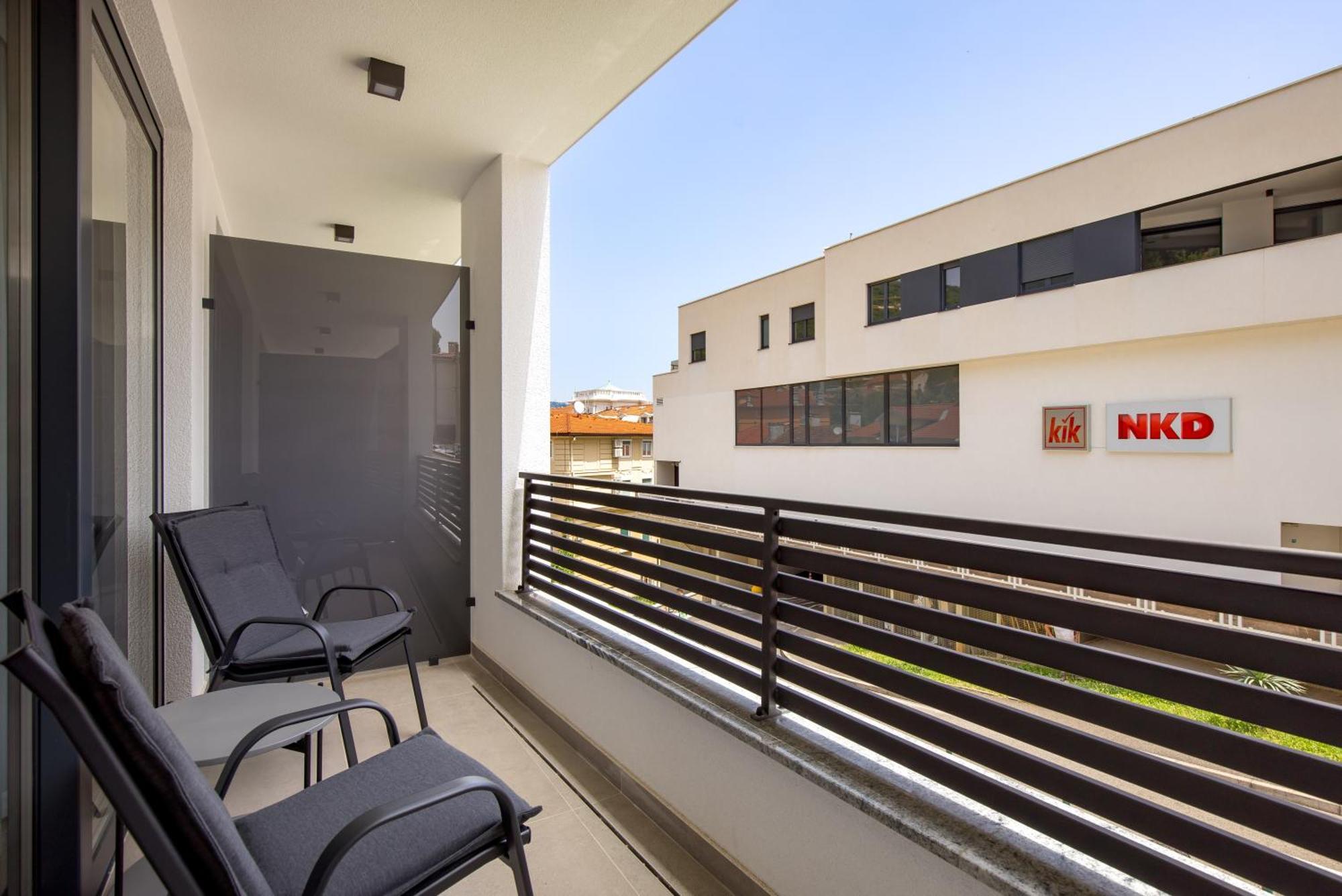 Belinda Apartments With Balcony Opatija Luaran gambar
