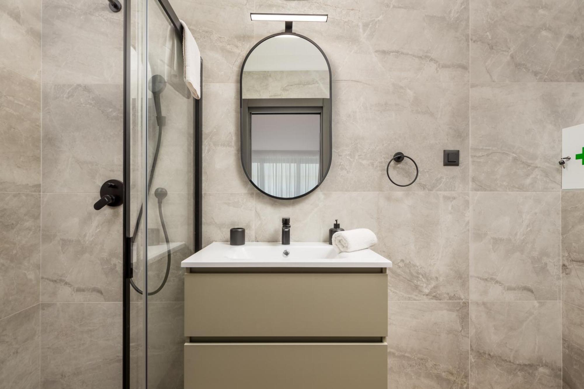 Belinda Apartments With Balcony Opatija Luaran gambar