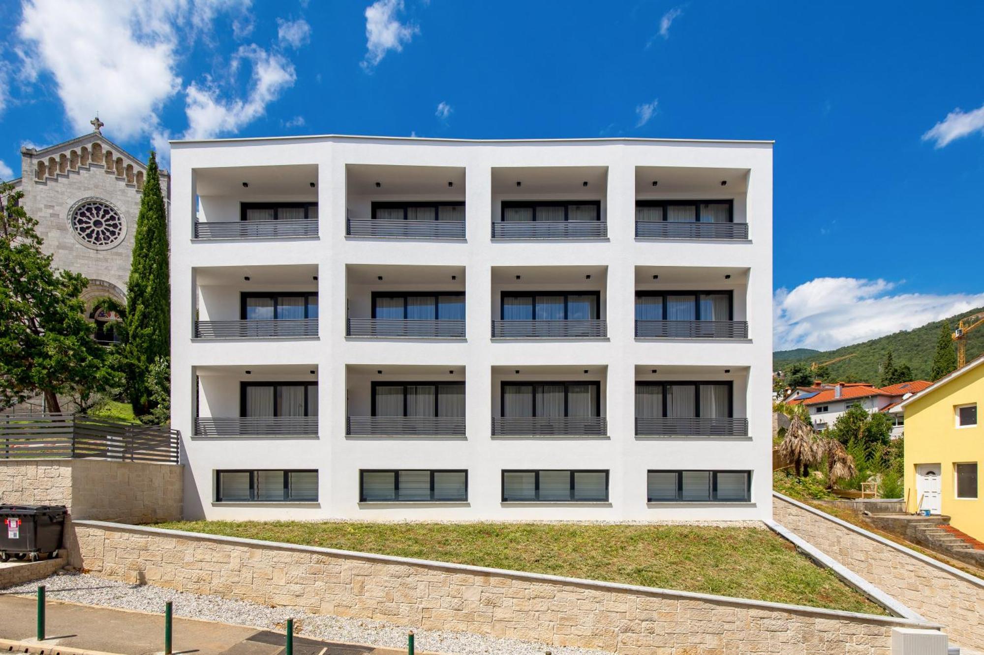 Belinda Apartments With Balcony Opatija Luaran gambar